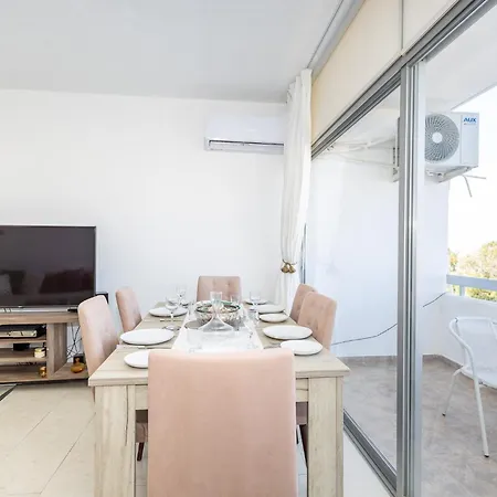 Artemis Salt 3br Mackenzie Daire *